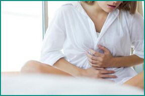 douleur due à la cystite post-partum chez la femme